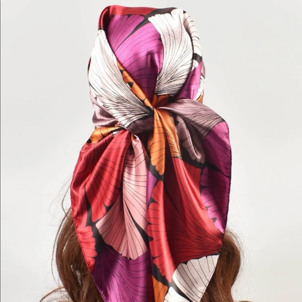 Multicolored fashion scarf